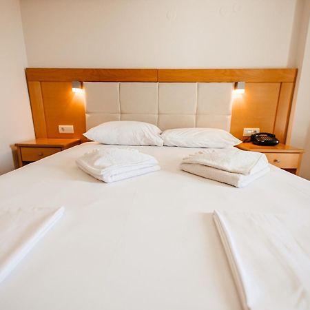 Hotel Marialena 포토스 외부 사진