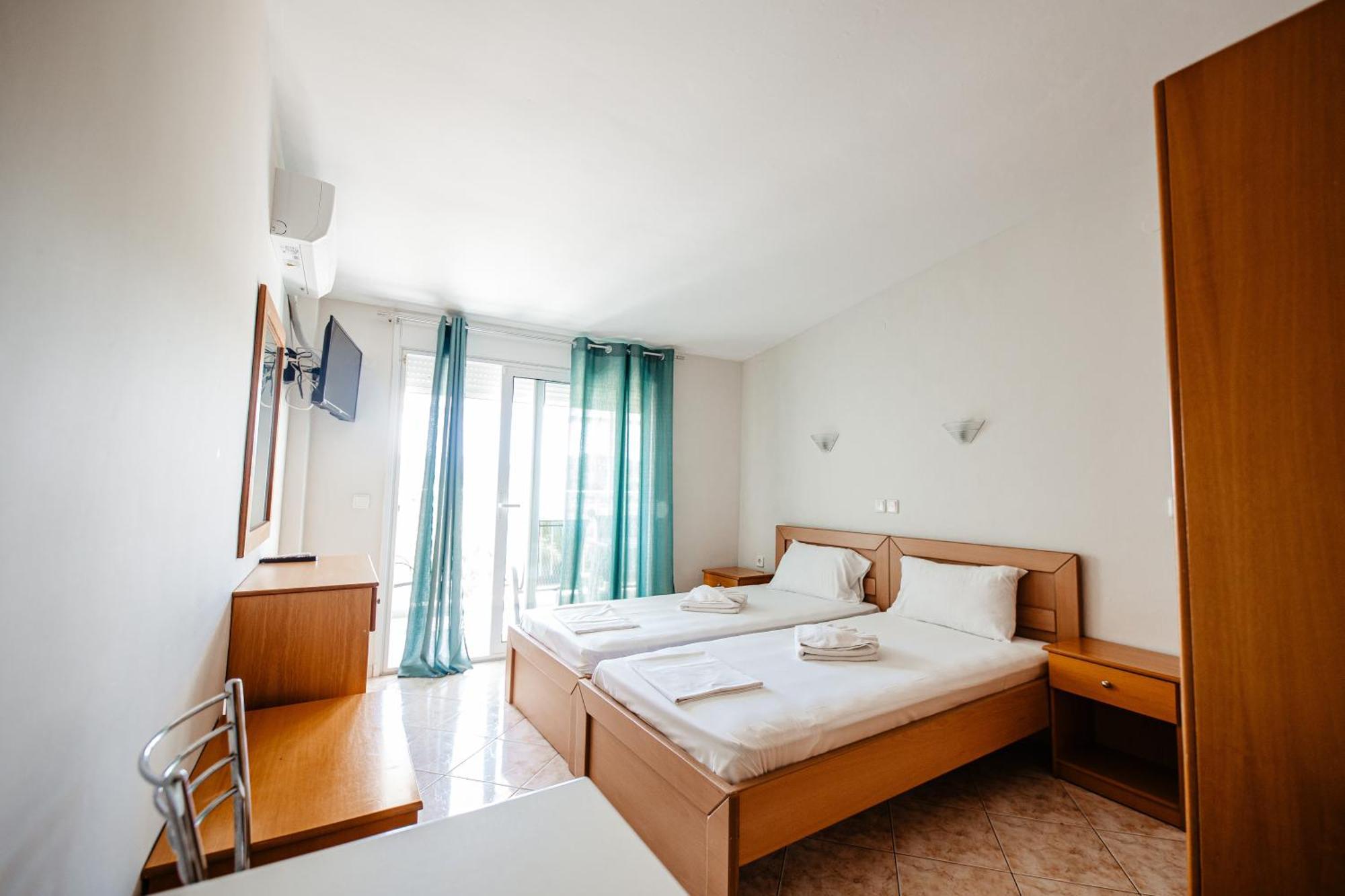 Hotel Marialena 포토스 외부 사진